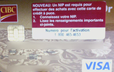 carte_de_credit_visa_avec_une_puce